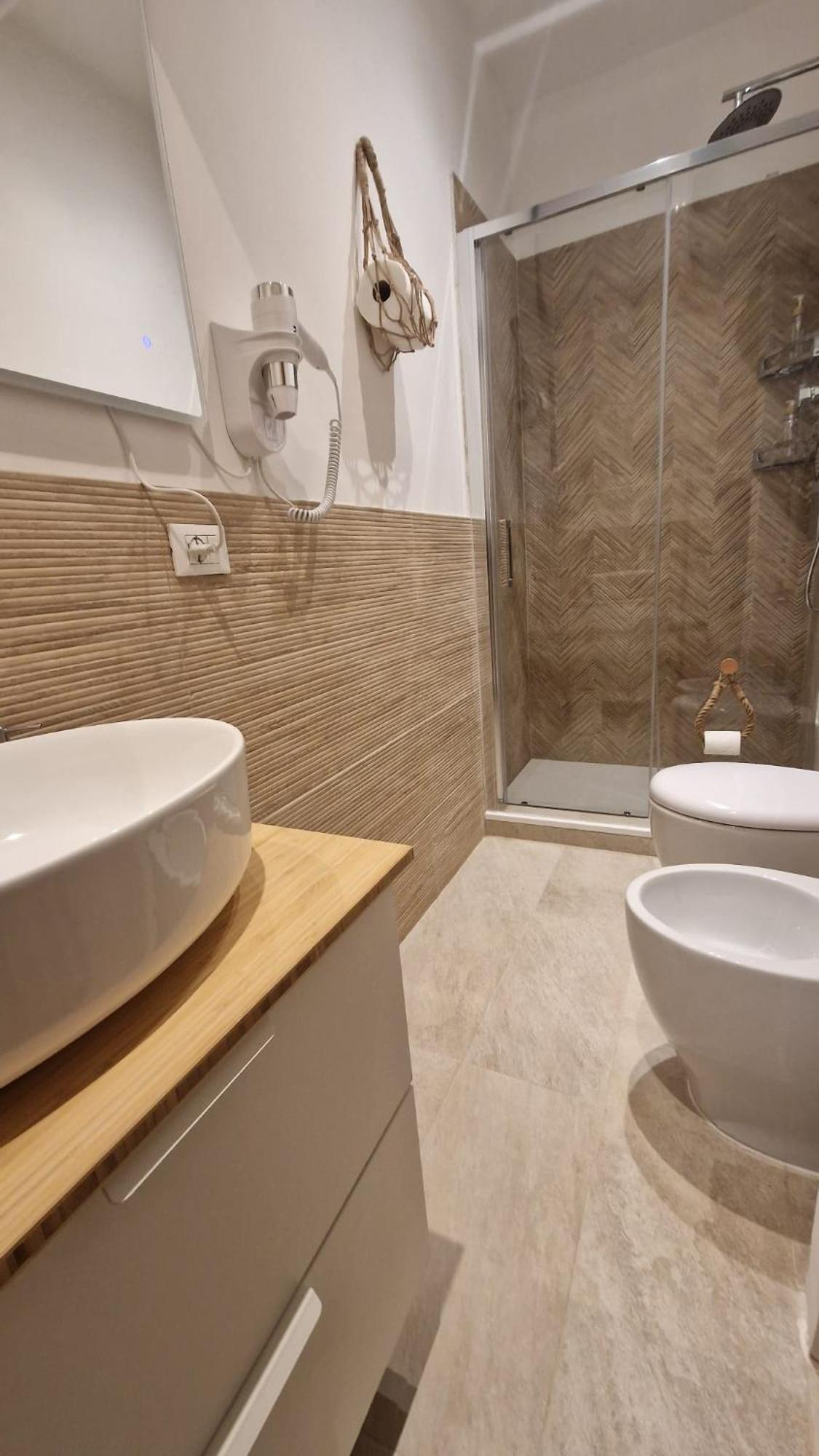 La Perla Di Ro Apartment Savona Bagian luar foto